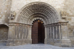 Camino Francés : Puenta la Reina, église Santiago el Mayor