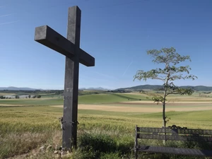 Camino Francés : cruz de los Valientes