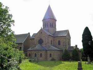 GR 575-576 : Saint-Séverin, église Saints-Pierre-et-Paul