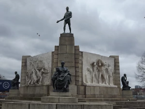 Bruxelles : monument au Travail