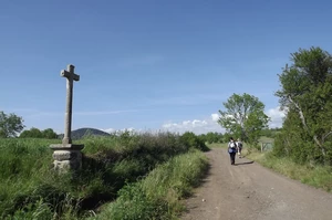 GR 65 entre Le Puy en Velay et Saint-Christophe-sur-Dolaizon, croix de Jalasset