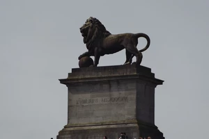 GRP 127 entre Ohain et Braine-l'Alleud, lion de Waterloo