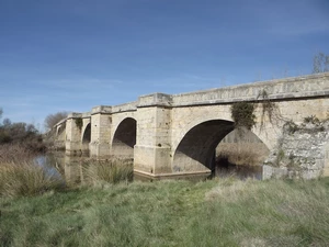 Camino Francés : Itero de la Vega, puente Fitero