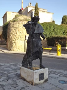 Camino Francés : Carrión de los Condes, statue de Saint-Jacques