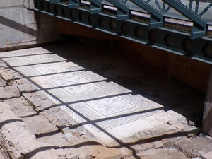 Astorga, mosaïque del oso y los pajaros