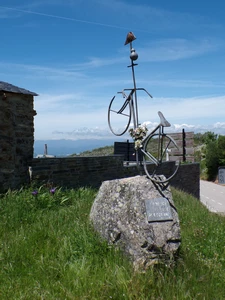 El Acebo, monument Heinrich Krause