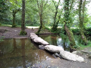 Camino Francés entre Santa María de Melide et Parabispo, río Catasol