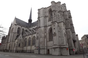 Streek-GR Dijleland : Louvain, église St-Pierre