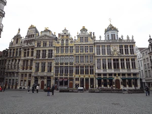 GR 12 : Grand Place de Bruxelles