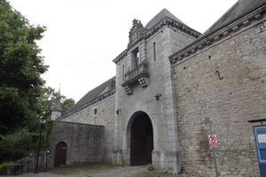 GRP 125 : château de Vierves