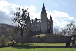 GR 129 : château de Vêves