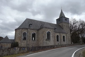 GR 14 : Dochamps, église Saints-Pierre-et-Paul