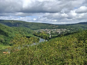 Liaison GR 16 - GR 12 entre Monthermé et Bogny-sur-Meuse