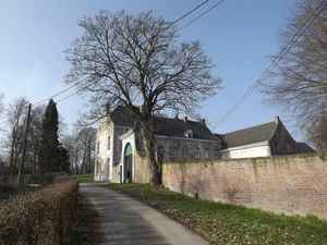 GR 5 entre Saive et Saint-Hadelin, château de Foxhalle