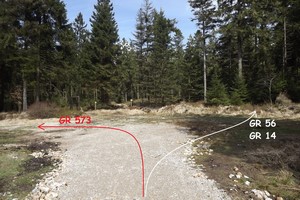 GR 56 entre le Signal de Botrange et Kreuz im Venn, séparation du GR 573 et 56