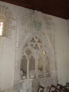 GR 65 : chapelle de Caubin, enfeu