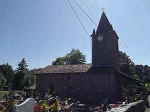 GR 65 : Saint-Jean-le-vieux, église Sainte-Madeleine-de-la-Recluse