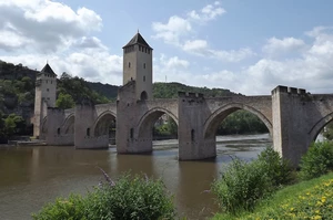 GR 65 : Cahors, pont Valentré