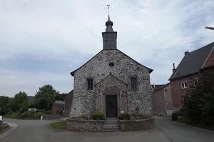 GRP 563 entre Dalhem et Mortroux, chapelle de La Tombe