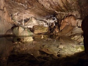 GR 57 : grottes de Hotton